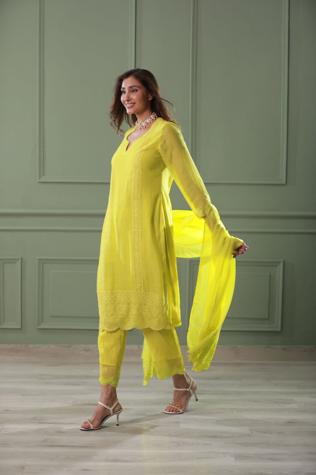 Yellow Chanderi Silk Suit (3 piece set) – Kahani Lush
