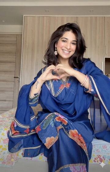 Priya Mudgal in Floral Chanderi Silk Suit Set ( 3 piece)
