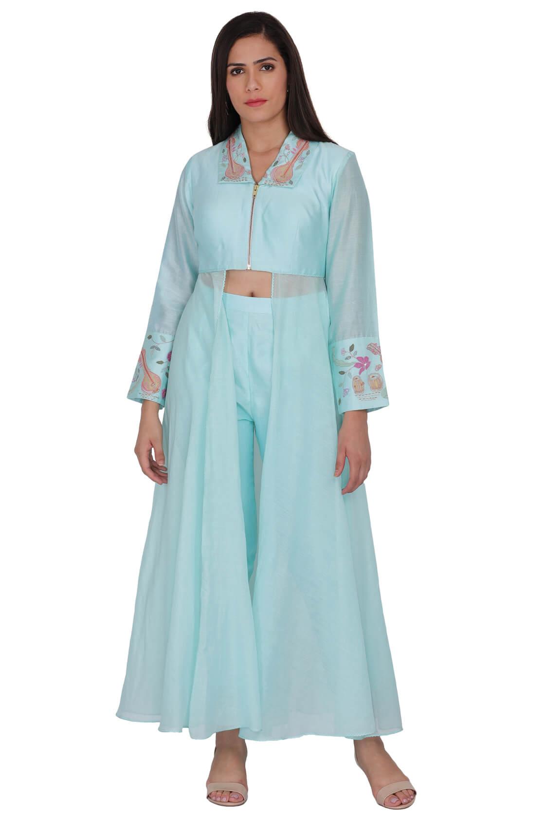 Crop Top Elongated With Mesh Flare