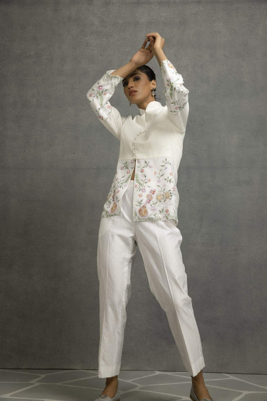 Co-ord Set With Applique Work Highlighted With Hand Embroidery